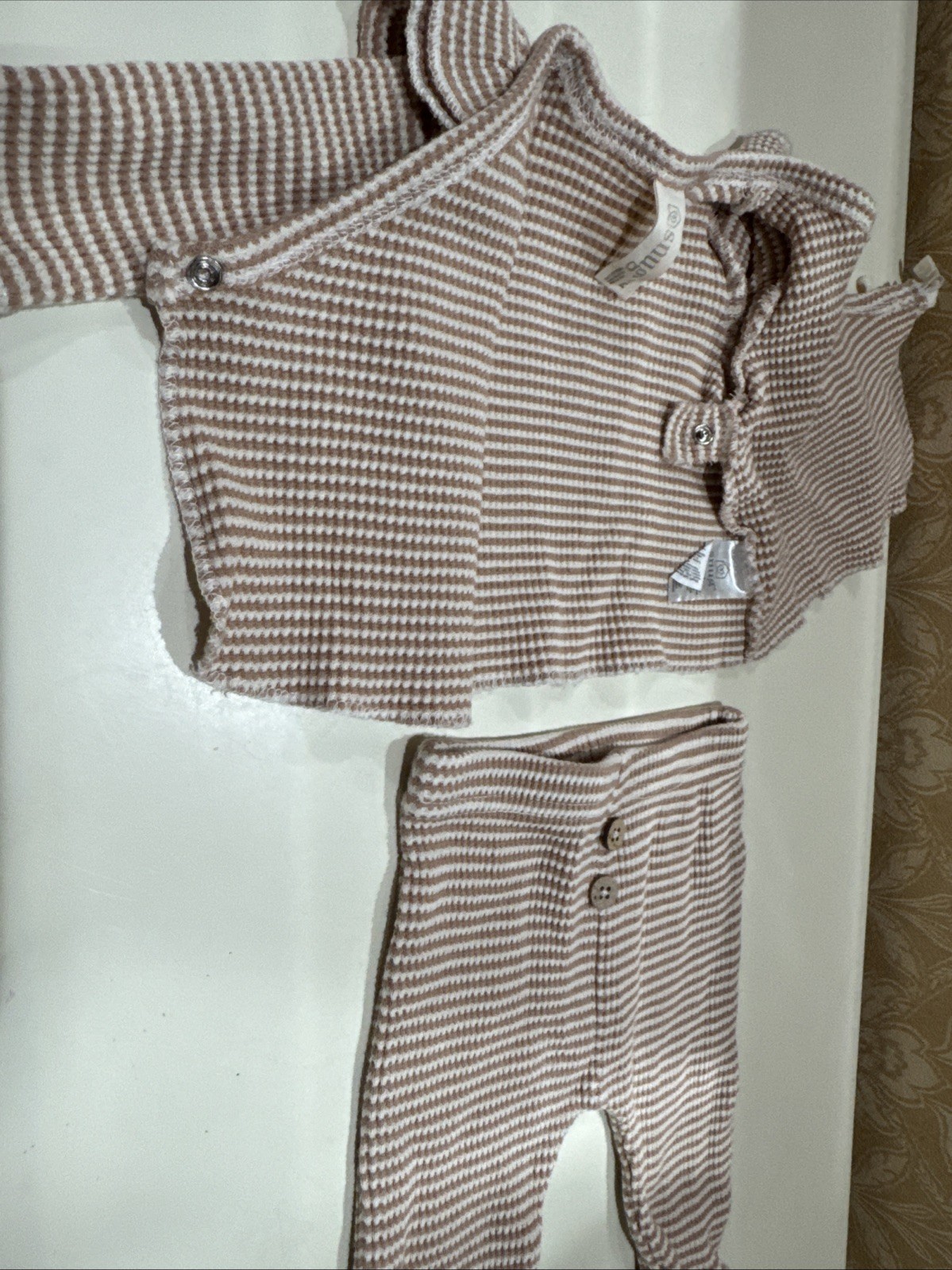 SNUG Baby Girl Size 0-3 Months Two Piece Beige & White Striped Waffle Set