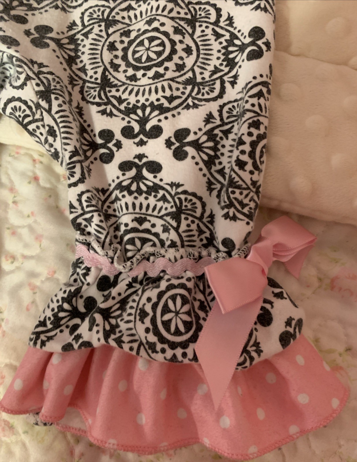 Girls Lot Of (2) Baby One Piece Outfits Size 3-6 Month Lot# 1729