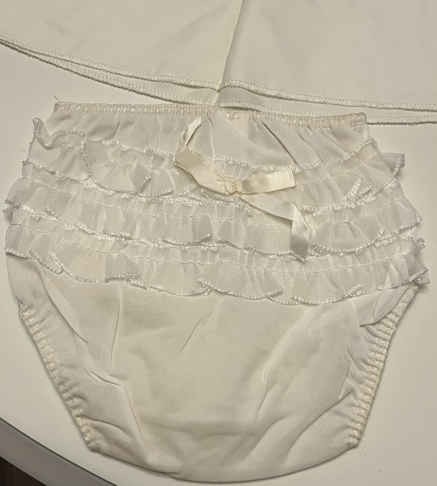 Vintage White Floral Ruffle Lace Baby Outfit 4 Piece Set