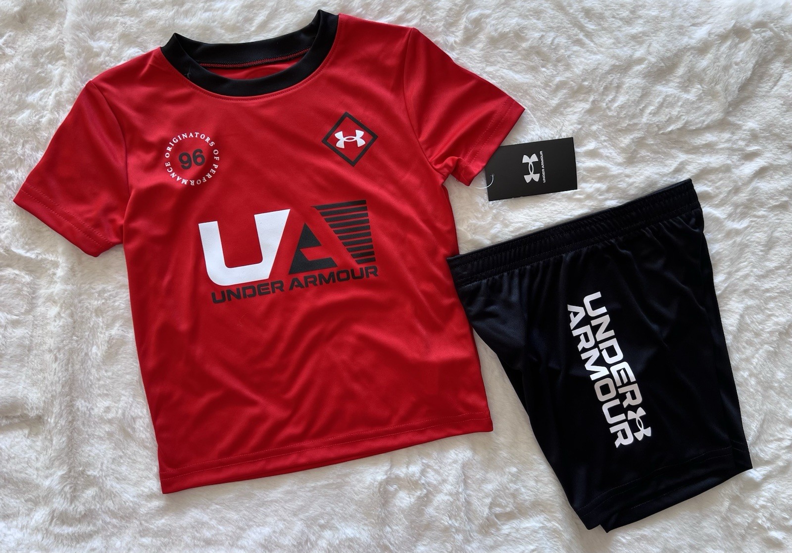UNDER ARMOUR Toddler Boy’s T-Shirt and Shorts Outfit, 2-piece set