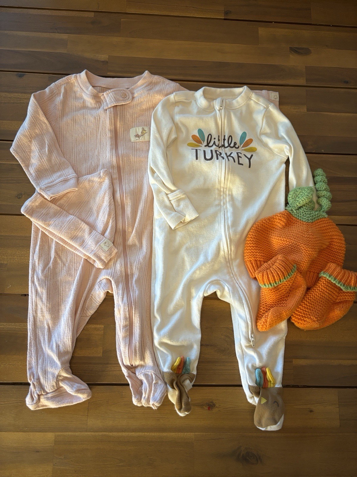 Old Navy Baby 6-9M 3pc Set Snoopy Turkey Coverall + Hat + Booties 2-Way Zip