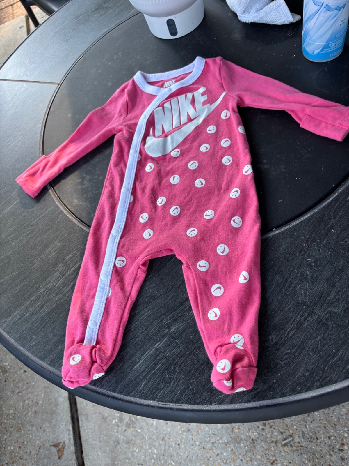 3 month nike girl pink snap button perfect for all seasons , wore once