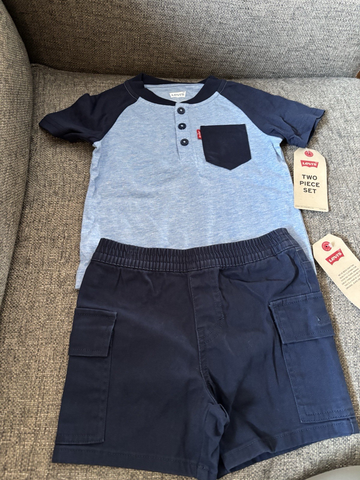 Levi’s Boys 2 Piece Shirts Set. Size 2T. NWT. $42