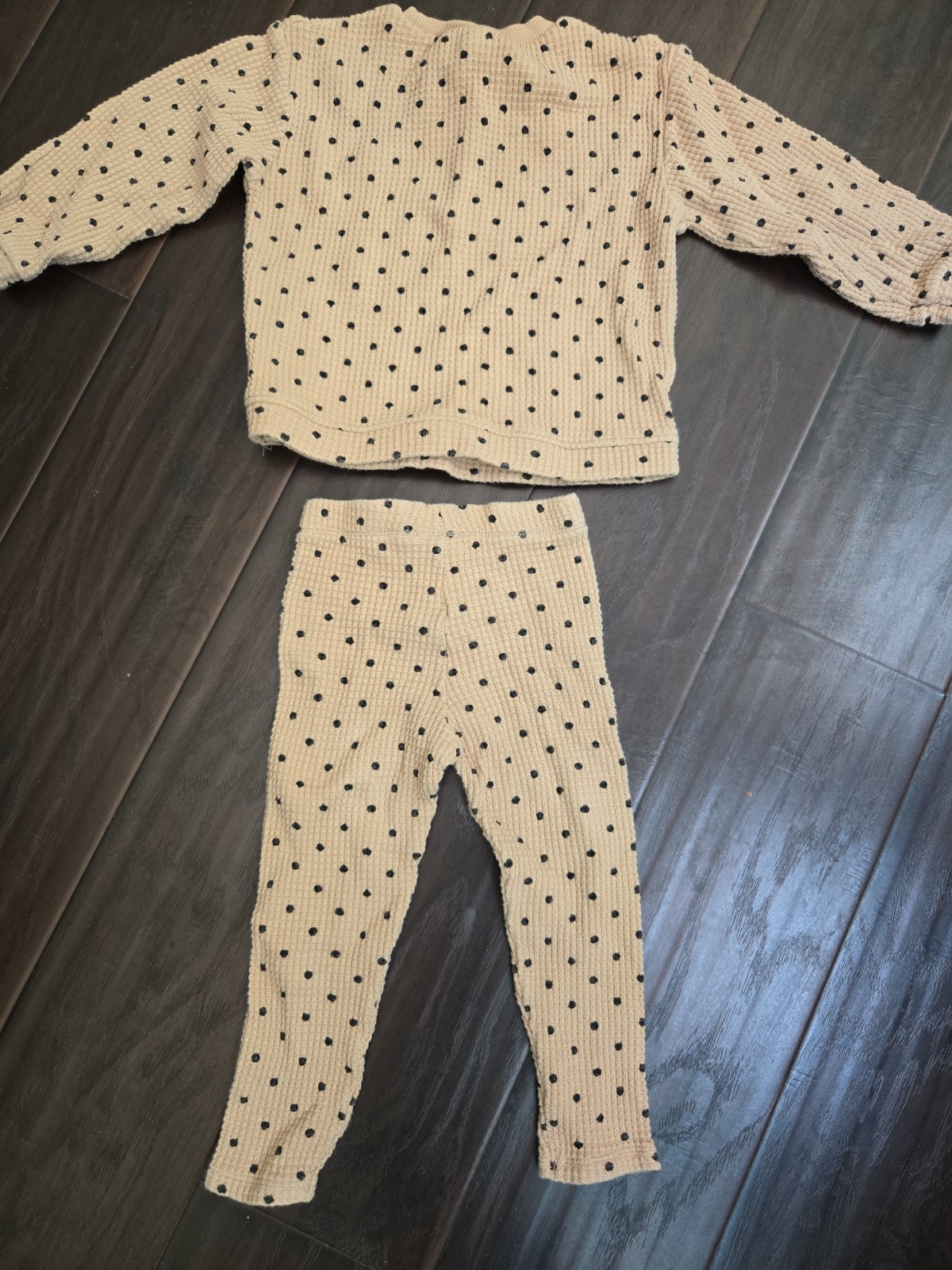 Girl’s Zara Beige with Black Polka Dots 2 Piece Thermal Pants Set Size 3 – 4…