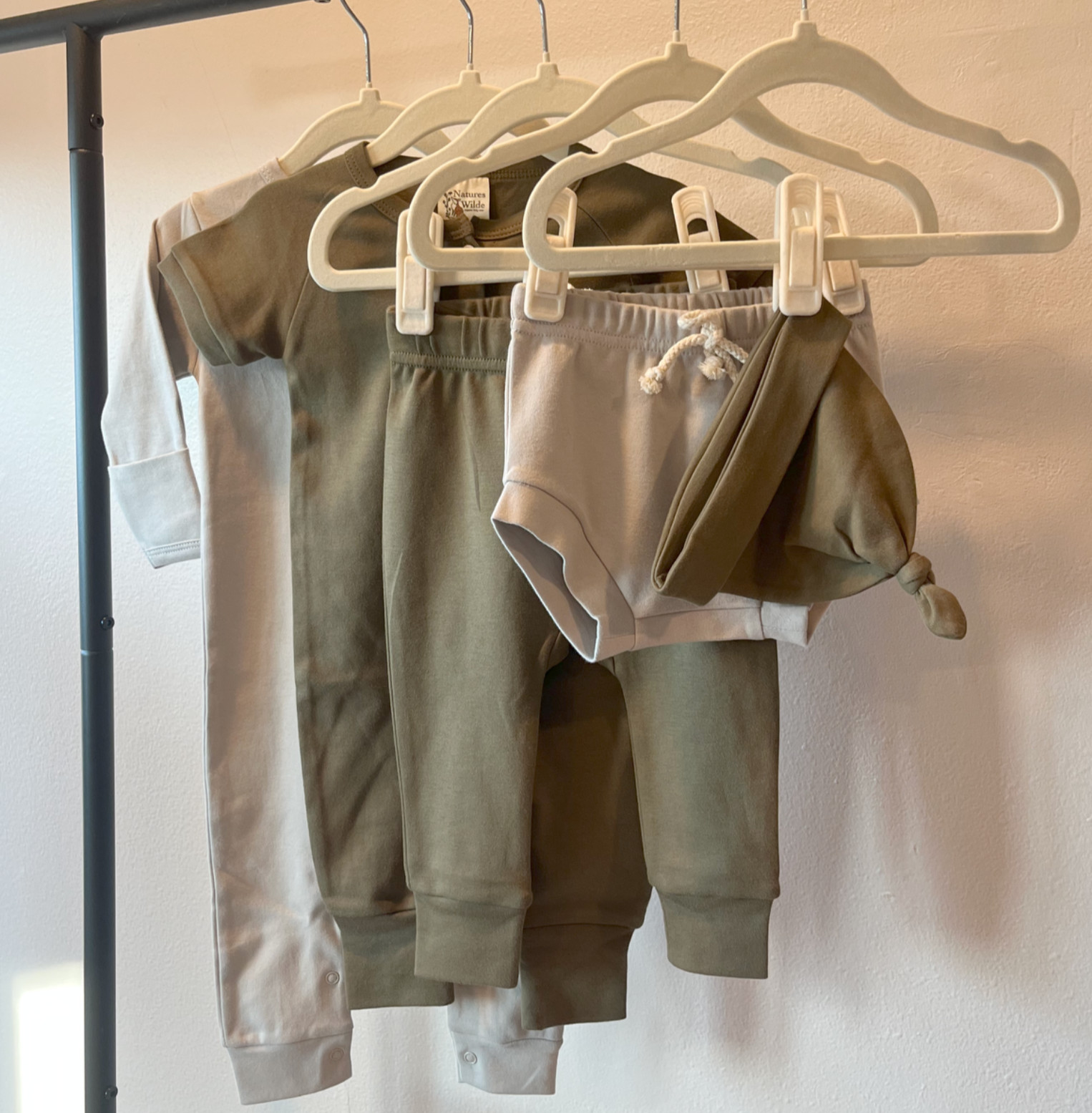 Organic Baby Gift Set 3-6M Neutral Earth Tone 5pc Eco Friendly Baby Gift Set