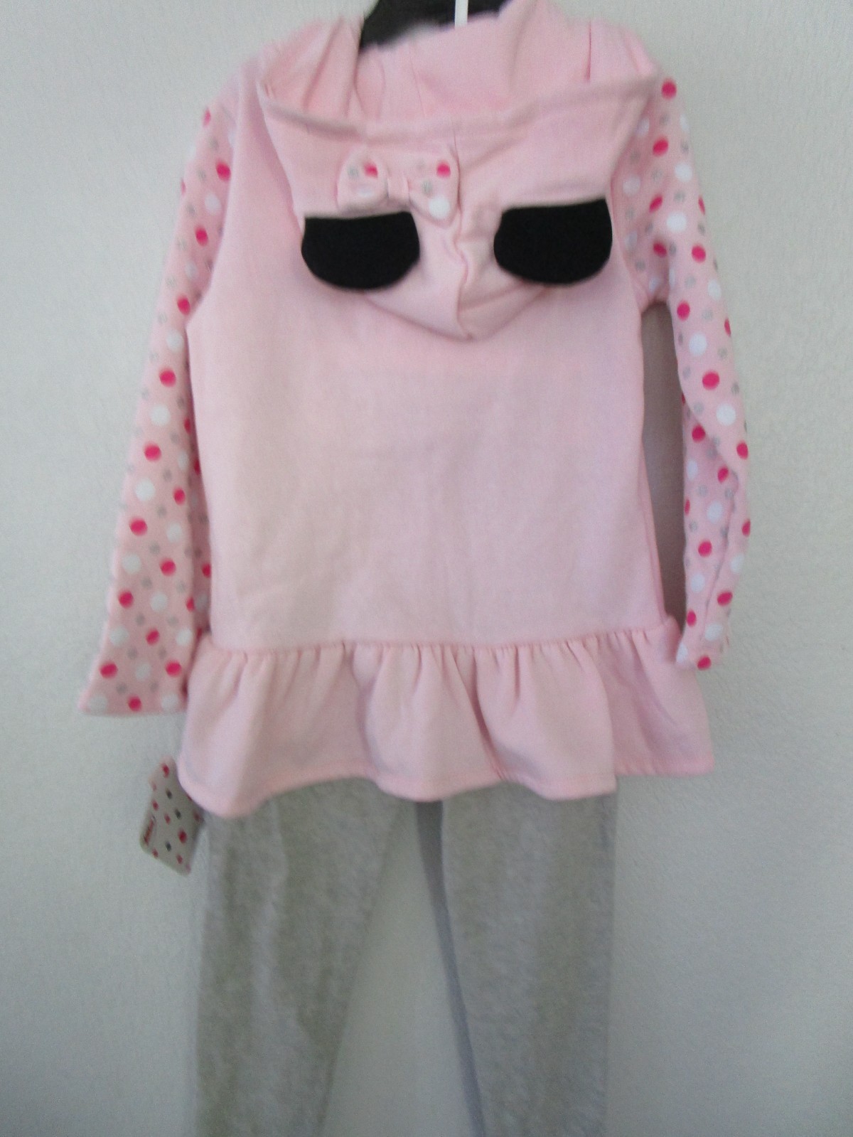 NEW Disney Minnie Mouse outfit 2 pcs. set, size 5