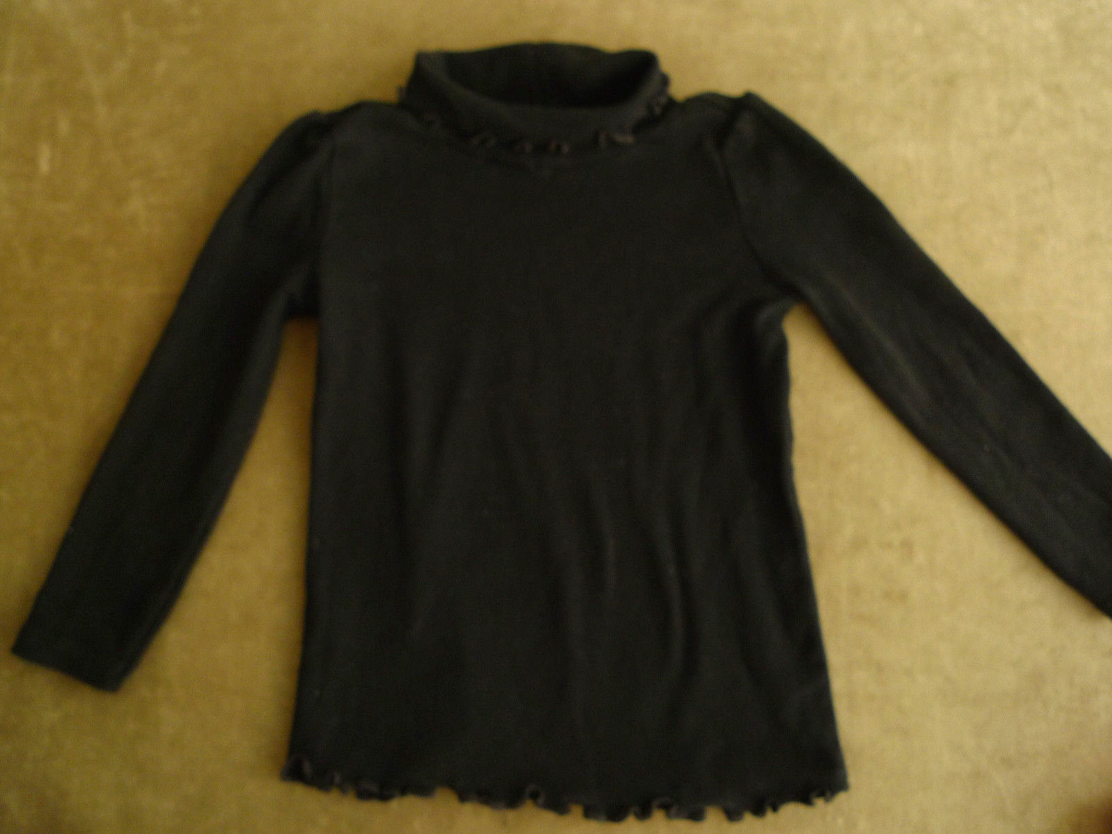 lot of 2-Girl Carter’s red pants+black long sleev Old Navy turtle neck-18 month