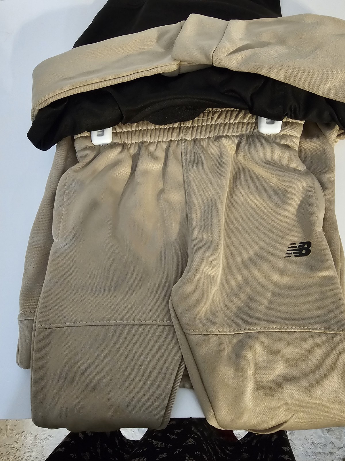 New Balance 3Pc Fleece Hoodie, T-Shirt & Jogger Set, Tan/Black, NWT~ 18 Months