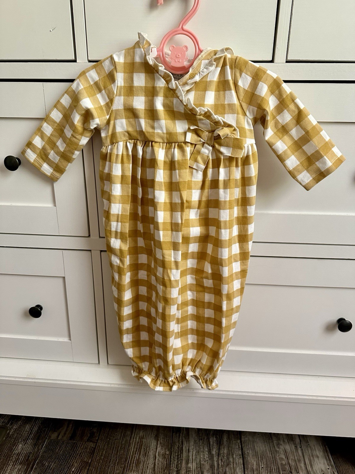 Mudpie – Adorable Mustard Checkered Take Me Home Set – BNWT!