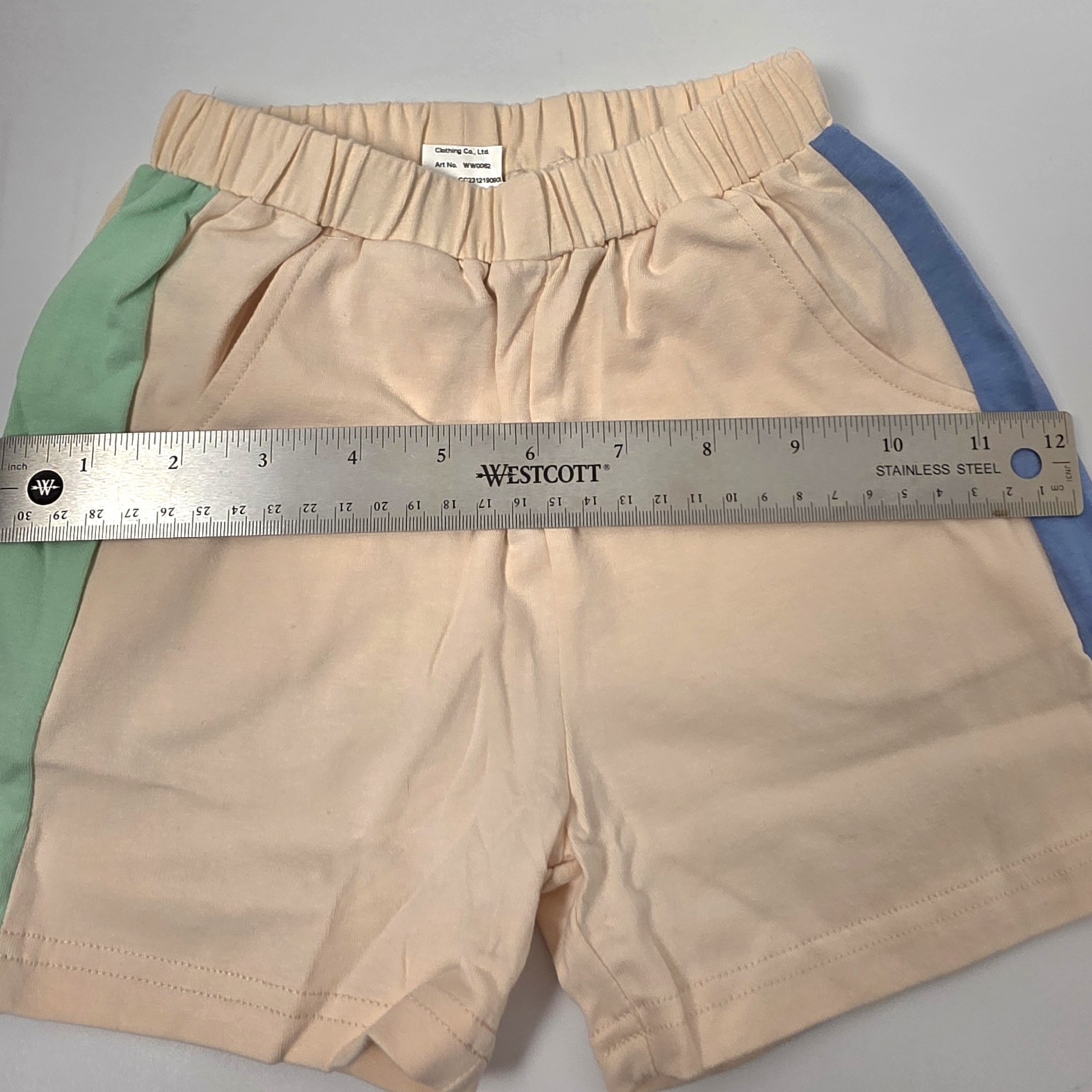 NEW Todlers Boy’s Dinosaur Party Shirt/Short Set 18-24 Months Beige #0788