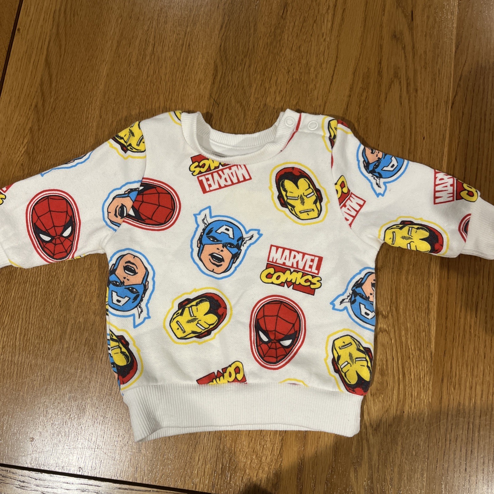 Marvel Comics baby boy superhero clothes bundle, 0-3 months up to 1 month Bib
