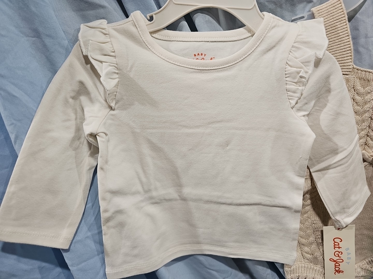 NWT Infant Girls 2 Piece Set Cat & Jack Size 6-9 Months