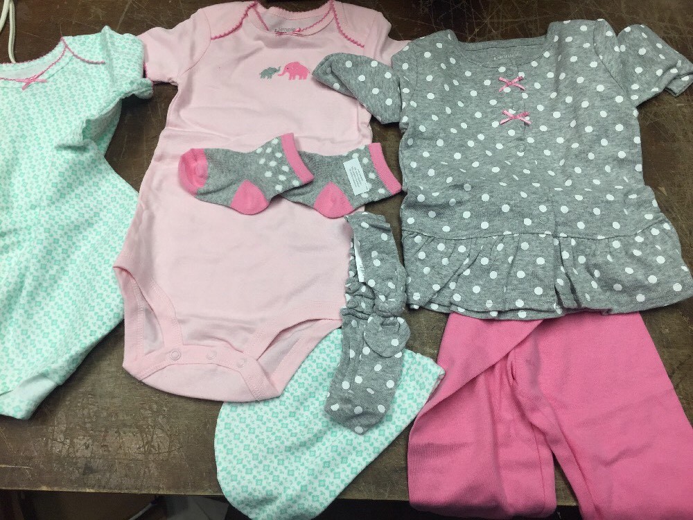 Simple Joys by Carters Baby Girls 8-Piece Take Me Home Set, Pink/Mint, 18 M