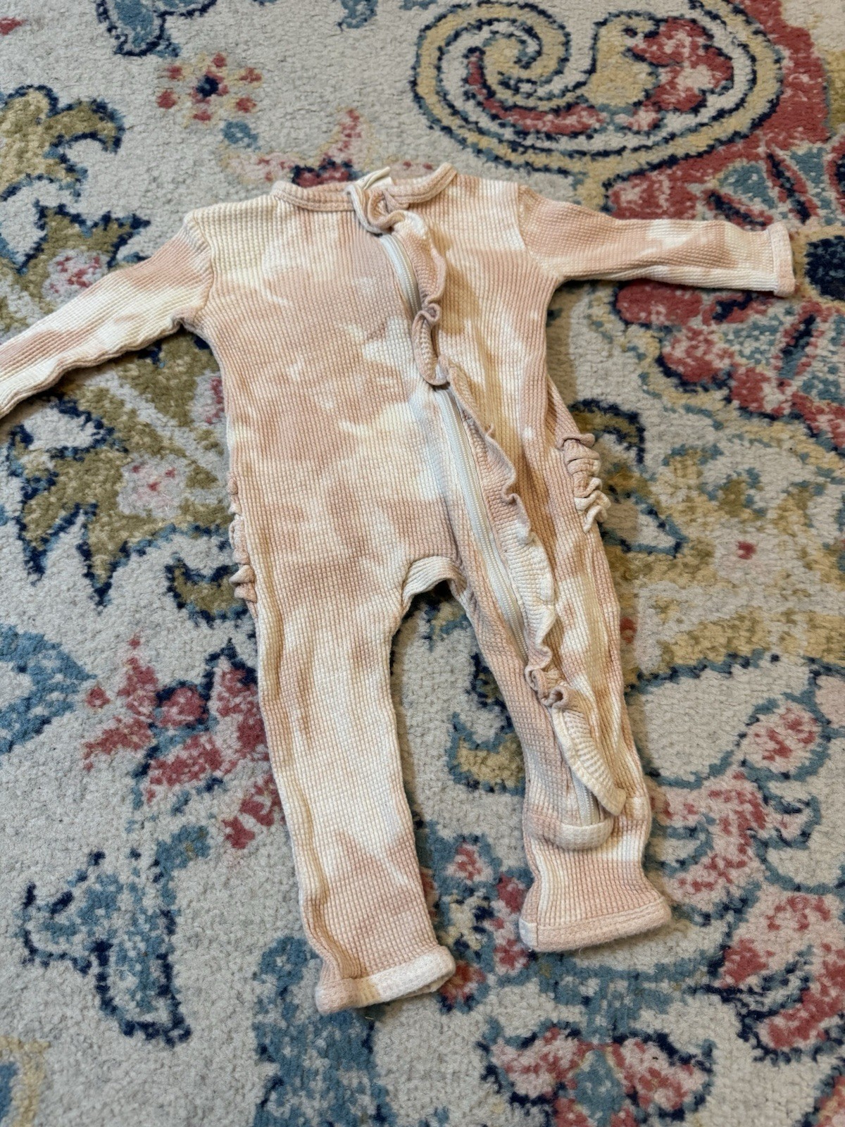 Spearmint Love Tie Dye Ruffle Butt Pink And White 3-6 Month Outfit