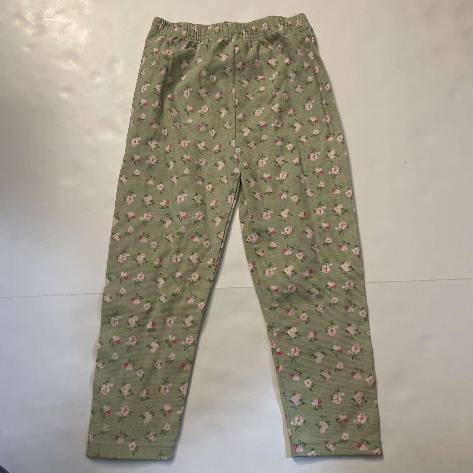 KHQ Sportswear 2-Pc Fleece Girls Outfit – 4T Toddler – Embroidered Dogs & Flower