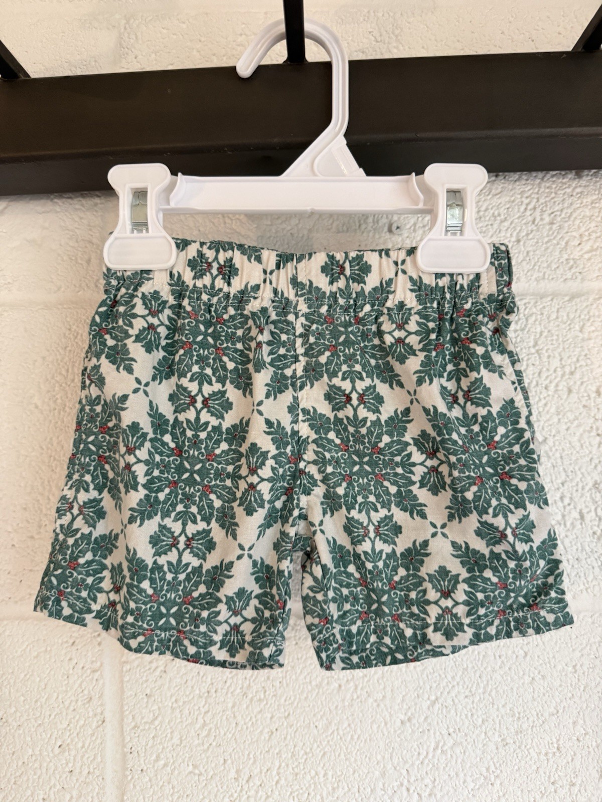 NWOT Reyn Spooner Christmas Holly Baby Set 6–12M Shirt & Shorts Holiday