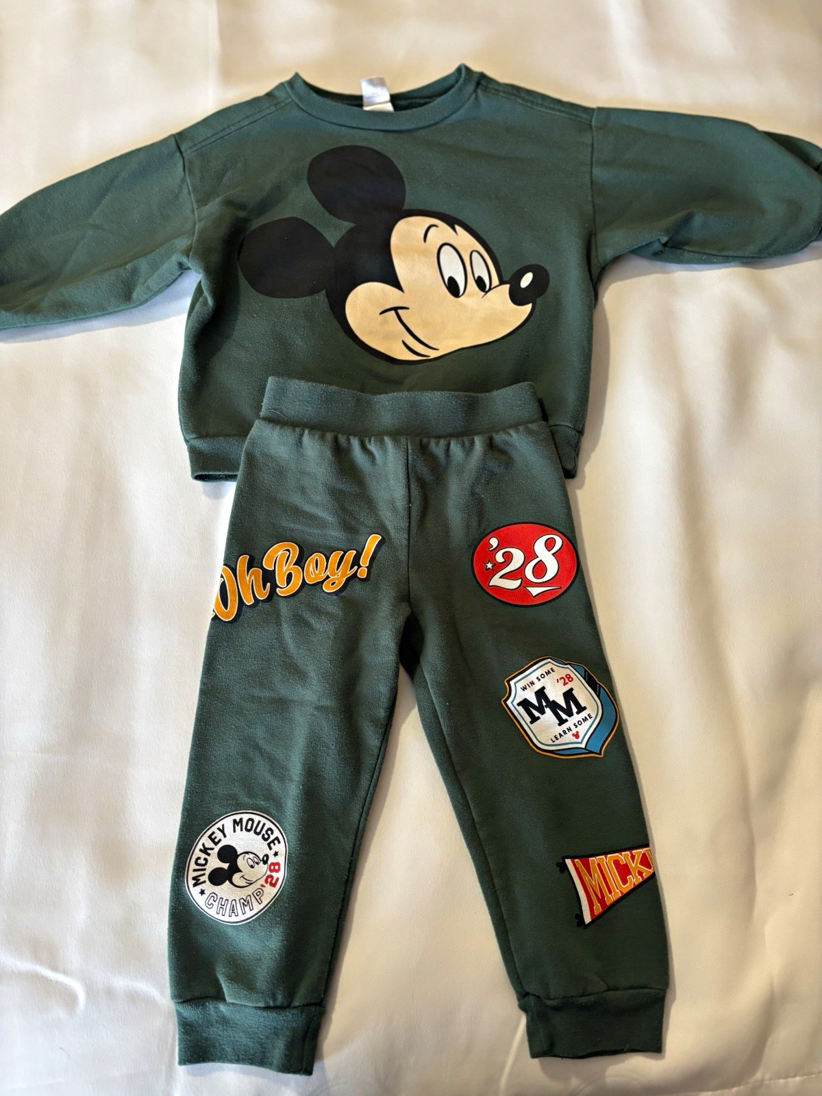 Disney Mickey Mouse Boys 2T Green Fleece 2-Pc Sweatshirt & Pants Set Cuffed