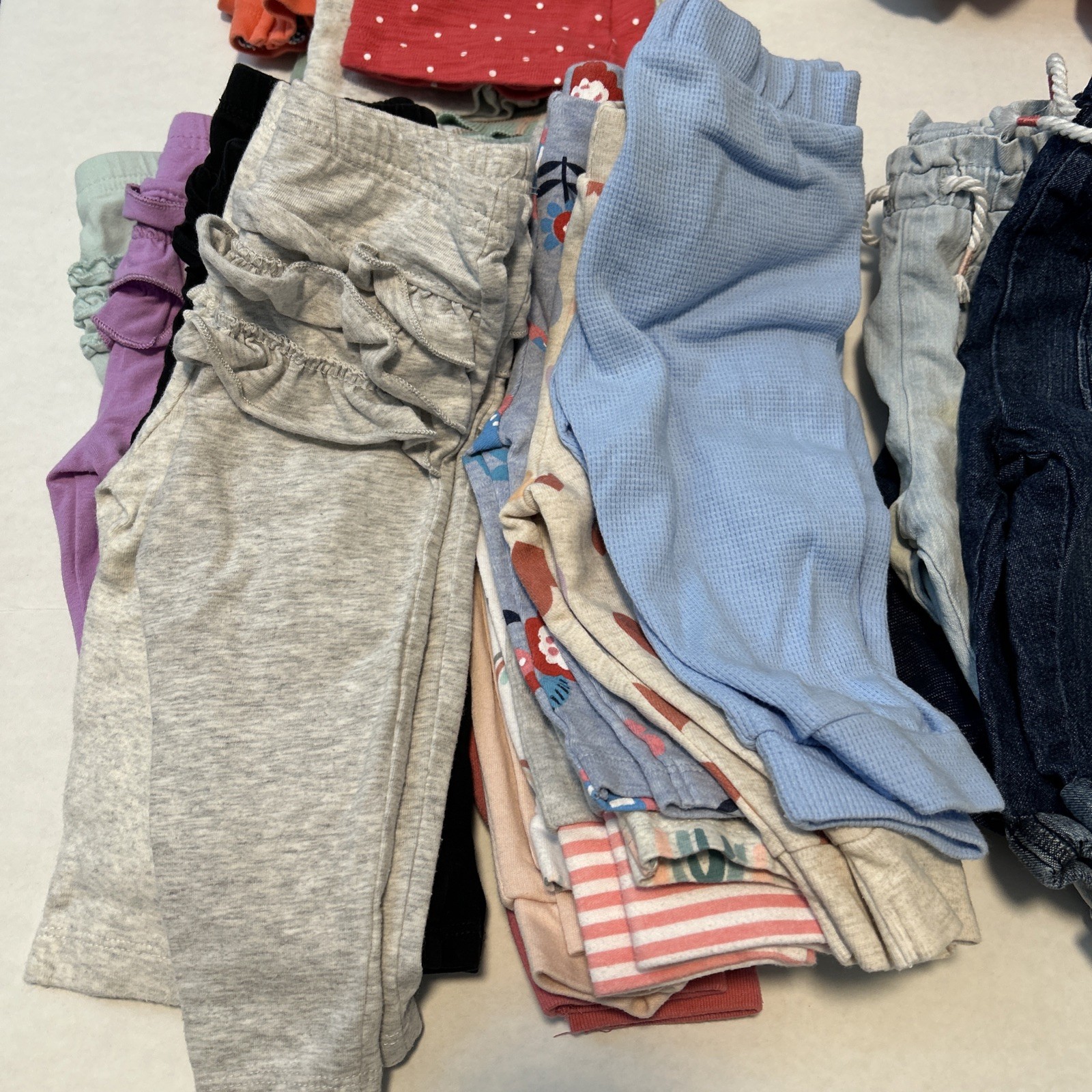 Lot of 37 Winter 6-9 Mo Baby Girl Clothes 27 Pants 10 Tops B139