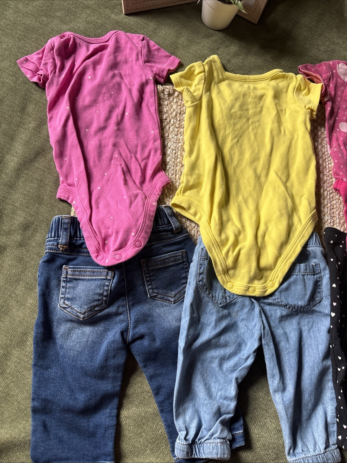 Baby Girl 0-3m Spring Outfits (4) Short Sleeve Onesies & Pants Gerber Carters