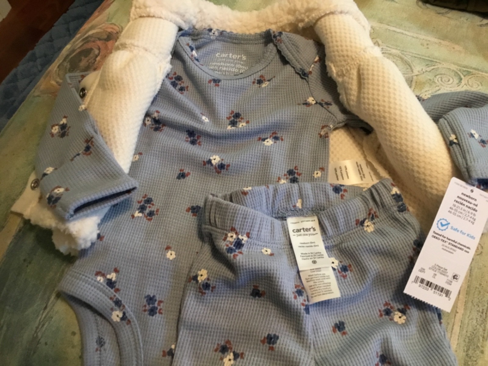 Carter’s 3 PC Set – Fleece Vest, Blue Floral Bodysuit & Pants – Newborn – NWT