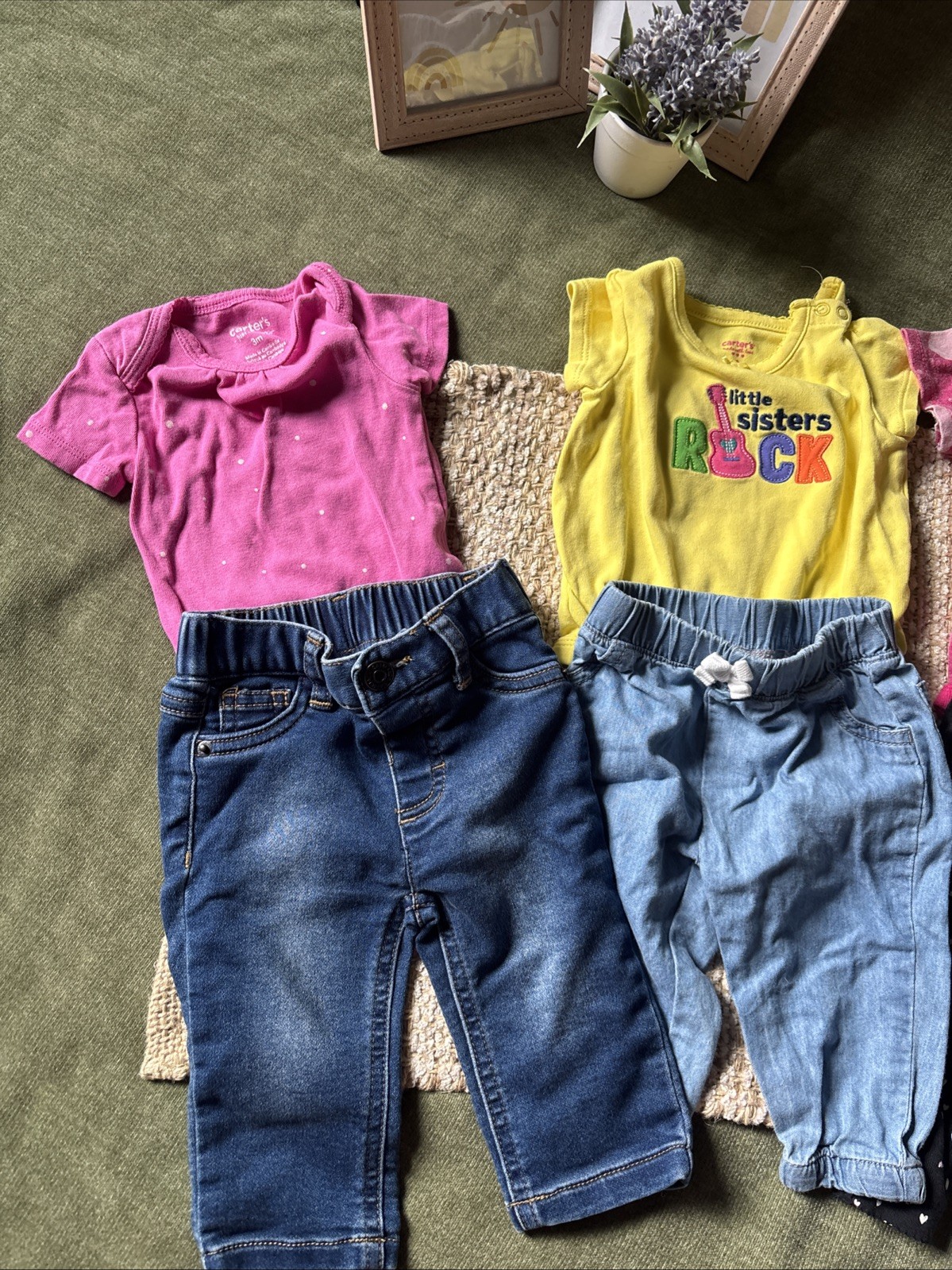 Baby Girl 0-3m Spring Outfits (4) Short Sleeve Onesies & Pants Gerber Carters