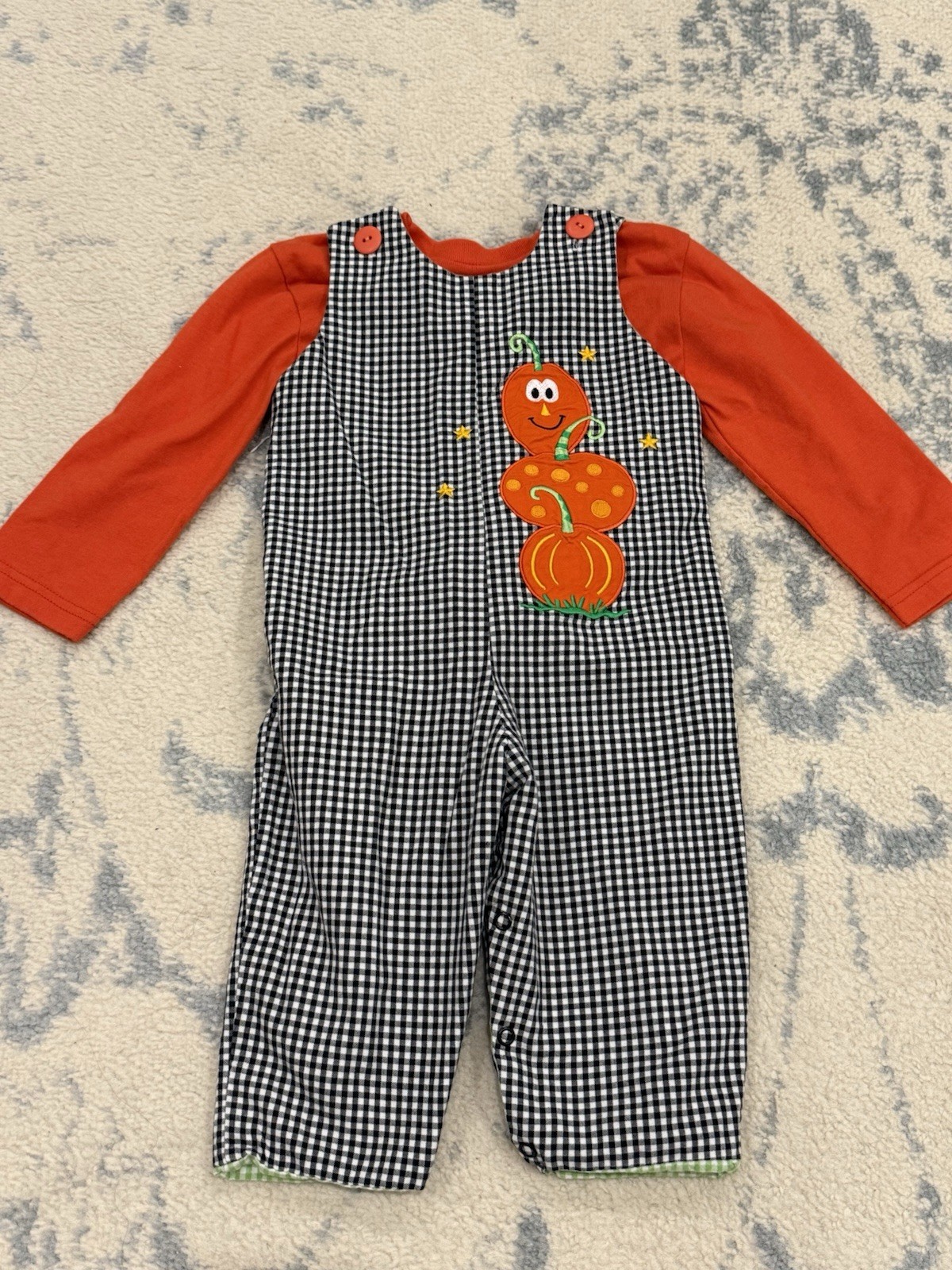 Boys reversible boutique mulberry street Halloween 2 piece Halloween giraffe set