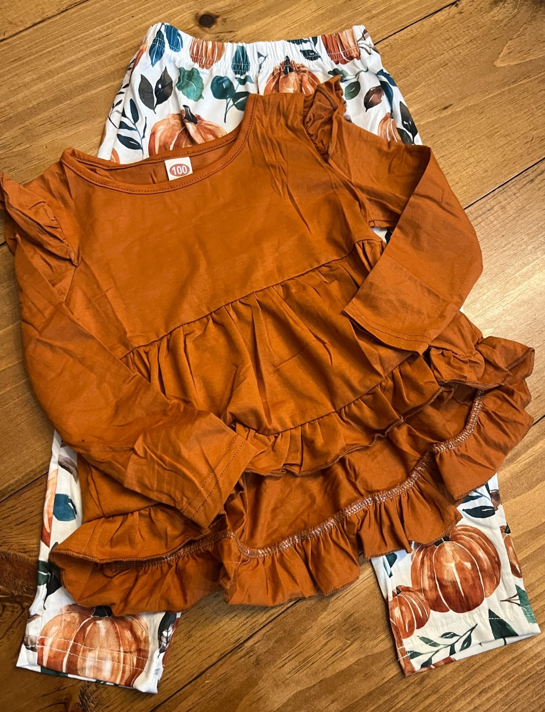 Little Girls Thanksgiving Set-New-Unbranded-Size 100=3/4T Measurements In Listin