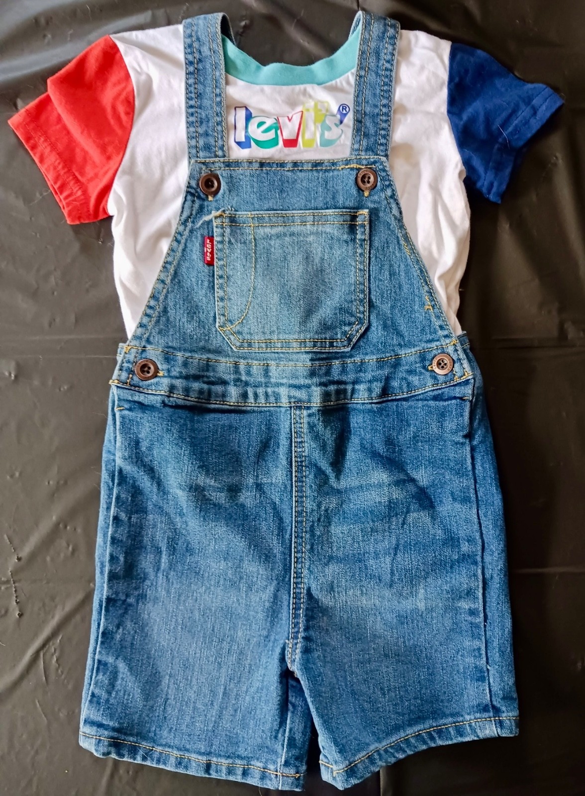Levi’s denim overalls and t-shirt set for toddlers 2T