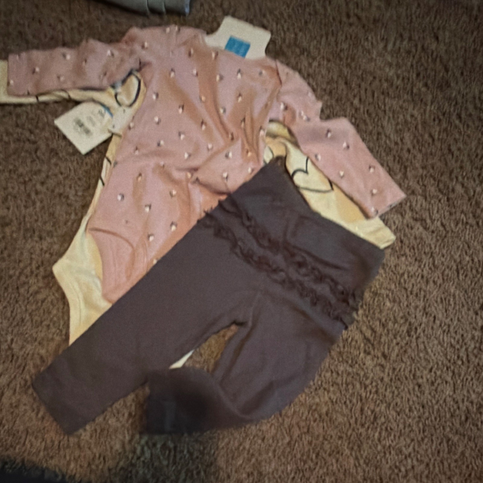 Carter’s 3 Piece Heart Outfit Set Yellow Pink Brown 9M Bodysuit Pants Shirt