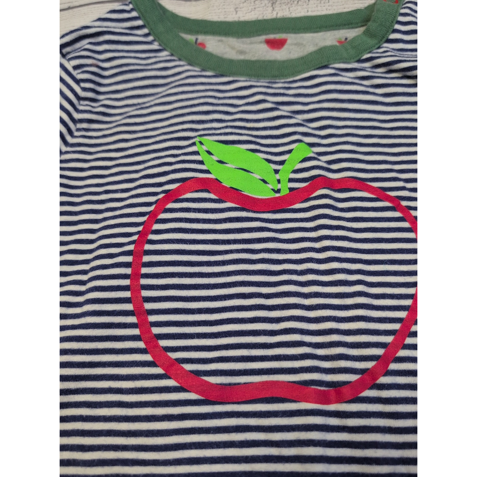 2/3 Baby Boden Reversible Apple/Stripe Playset