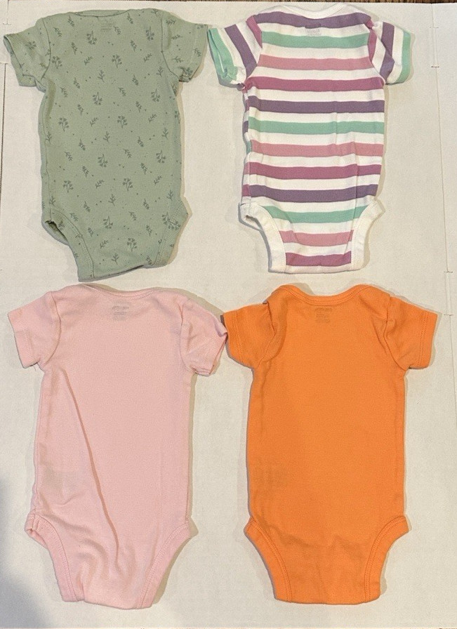 Lot of Baby Girl Clothes 0-3 months READ DESCRIPTION