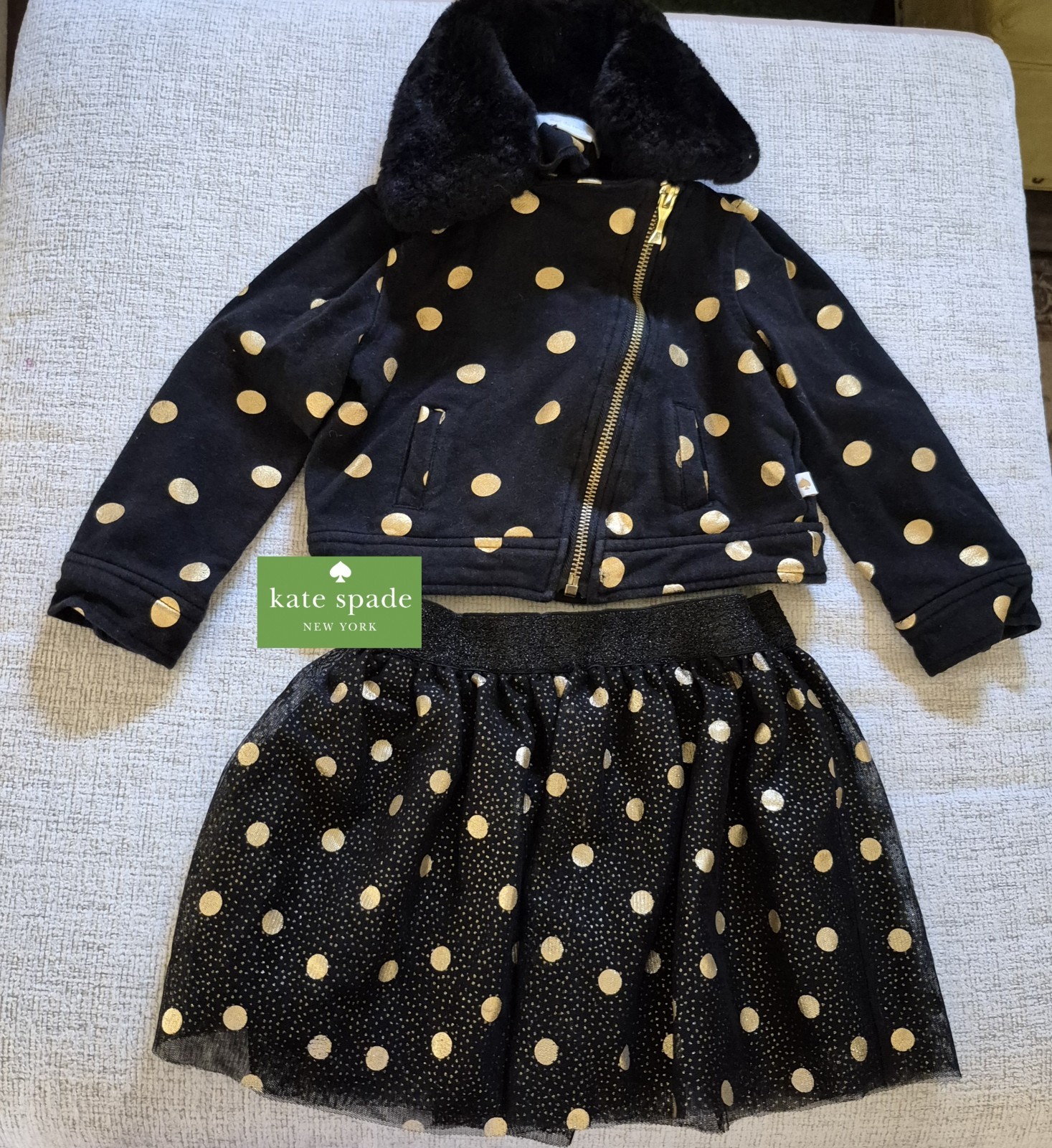 KATE SPADE KIDS Black and Gold Polka Dot Jacket and Skirt Set – 2T/3T