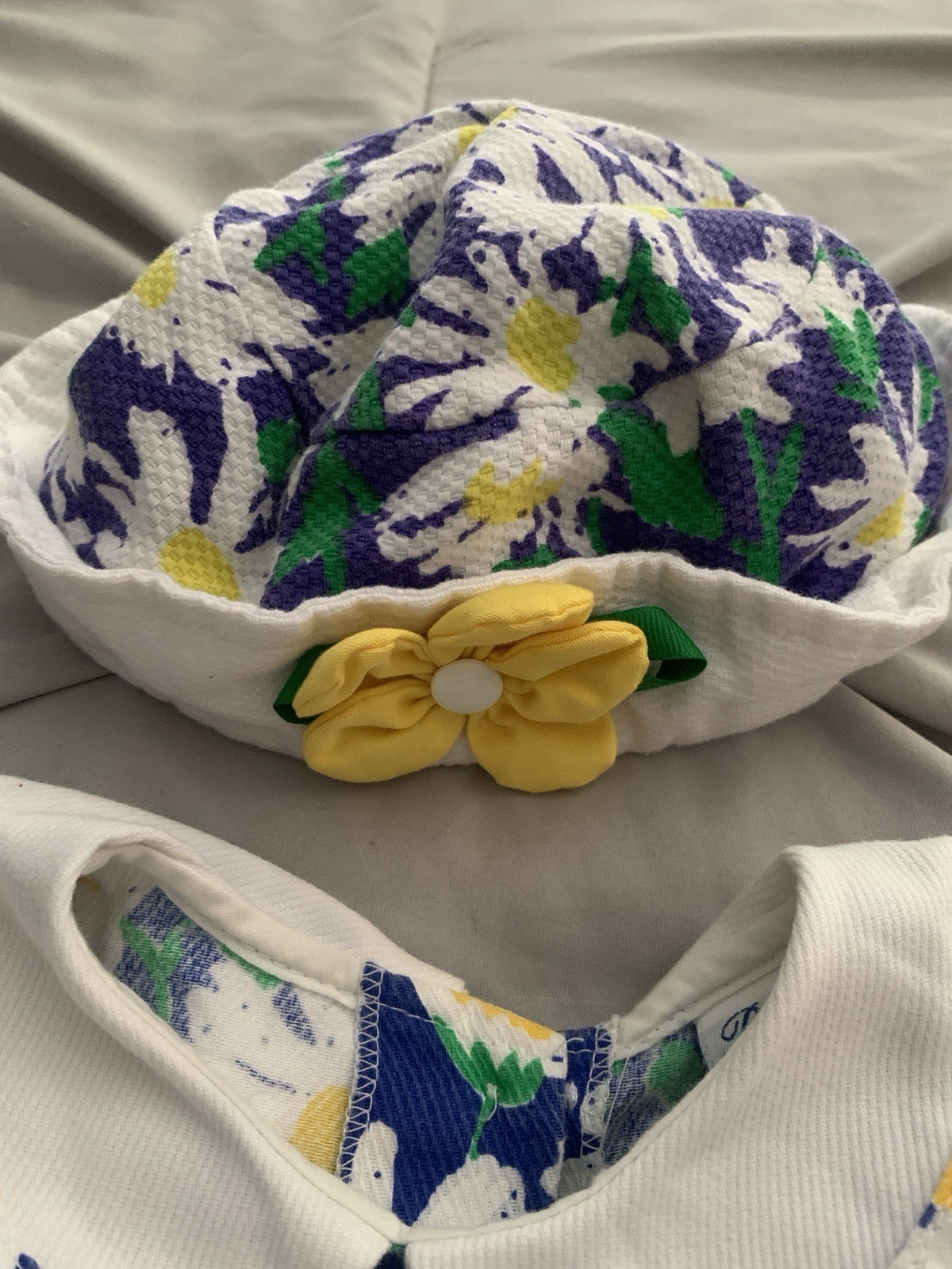 Vintage 1990’s “BRYAN” 3 pc Floral dress, Bloomers & hat set – Girls Size 3T