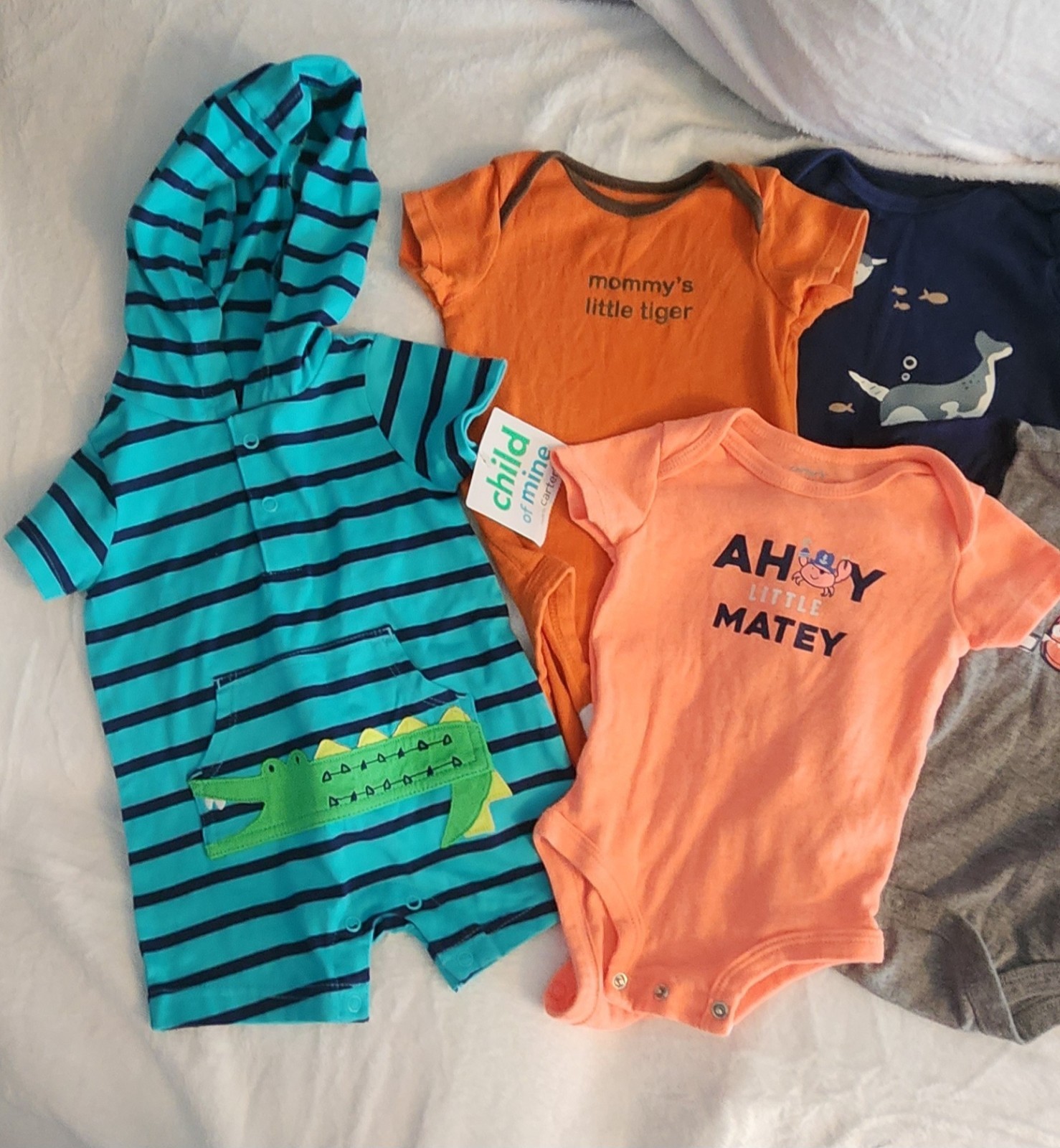 Baby Boy 0-3, 3 Mo Lot Of 18 Pcs Of Bodysuits And A NWT outfit.