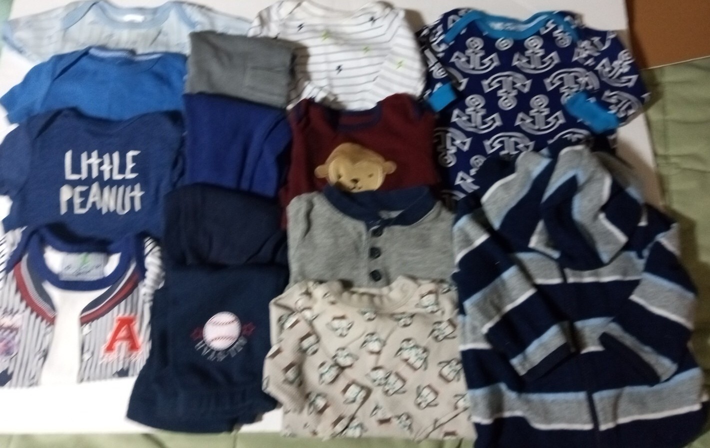 Baby Boy 0-3 MonLot Of 14 Pcs Of Outfits. 4 Pants 8 Rompers, 1 PC Suit/ Hoodie.