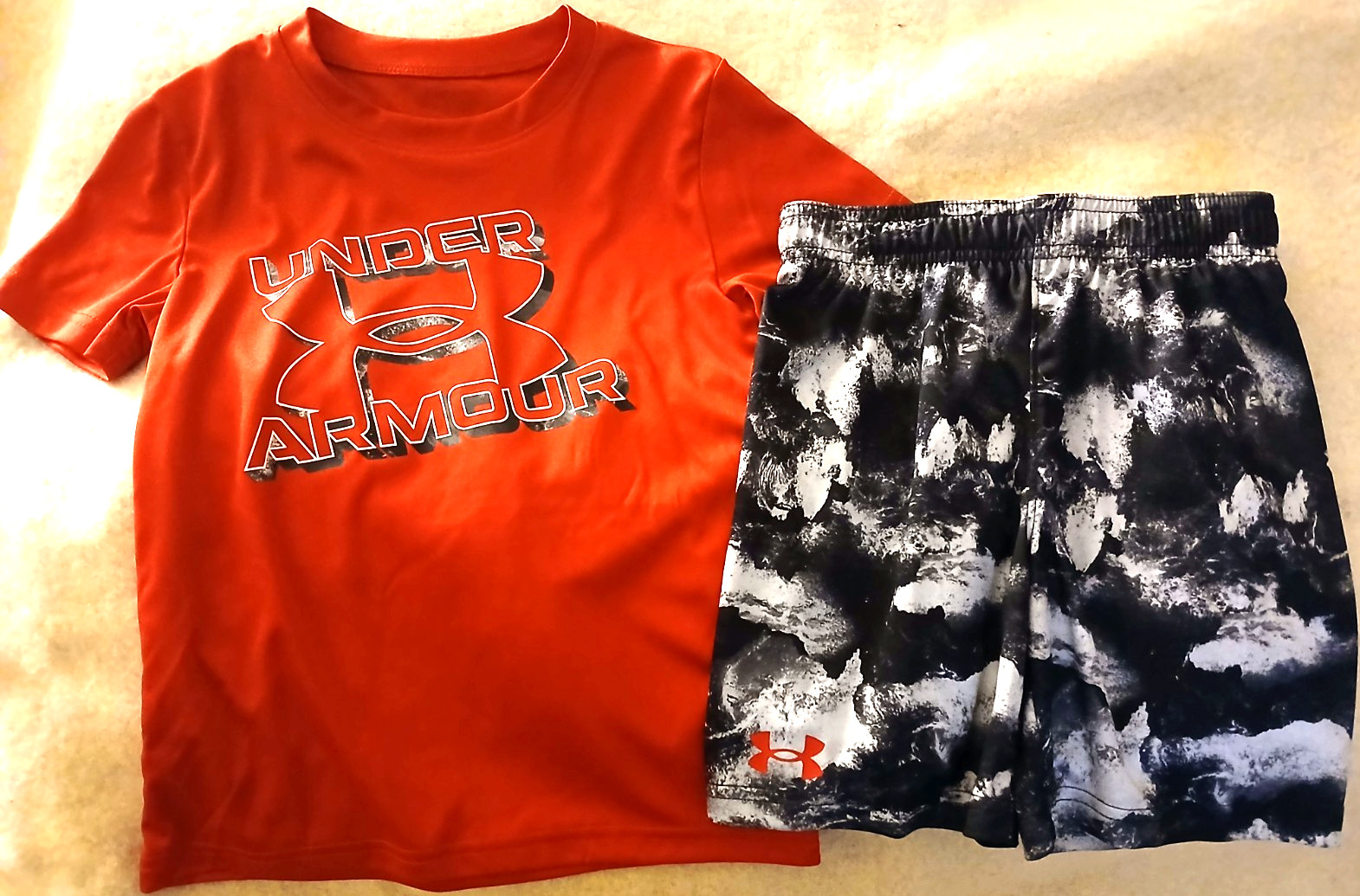 UNDER ARMOUR RED*BLACK & GRAY 2 PIECE SHORTS OUTFIT-SIZE 3T-NEW WITH TAGS