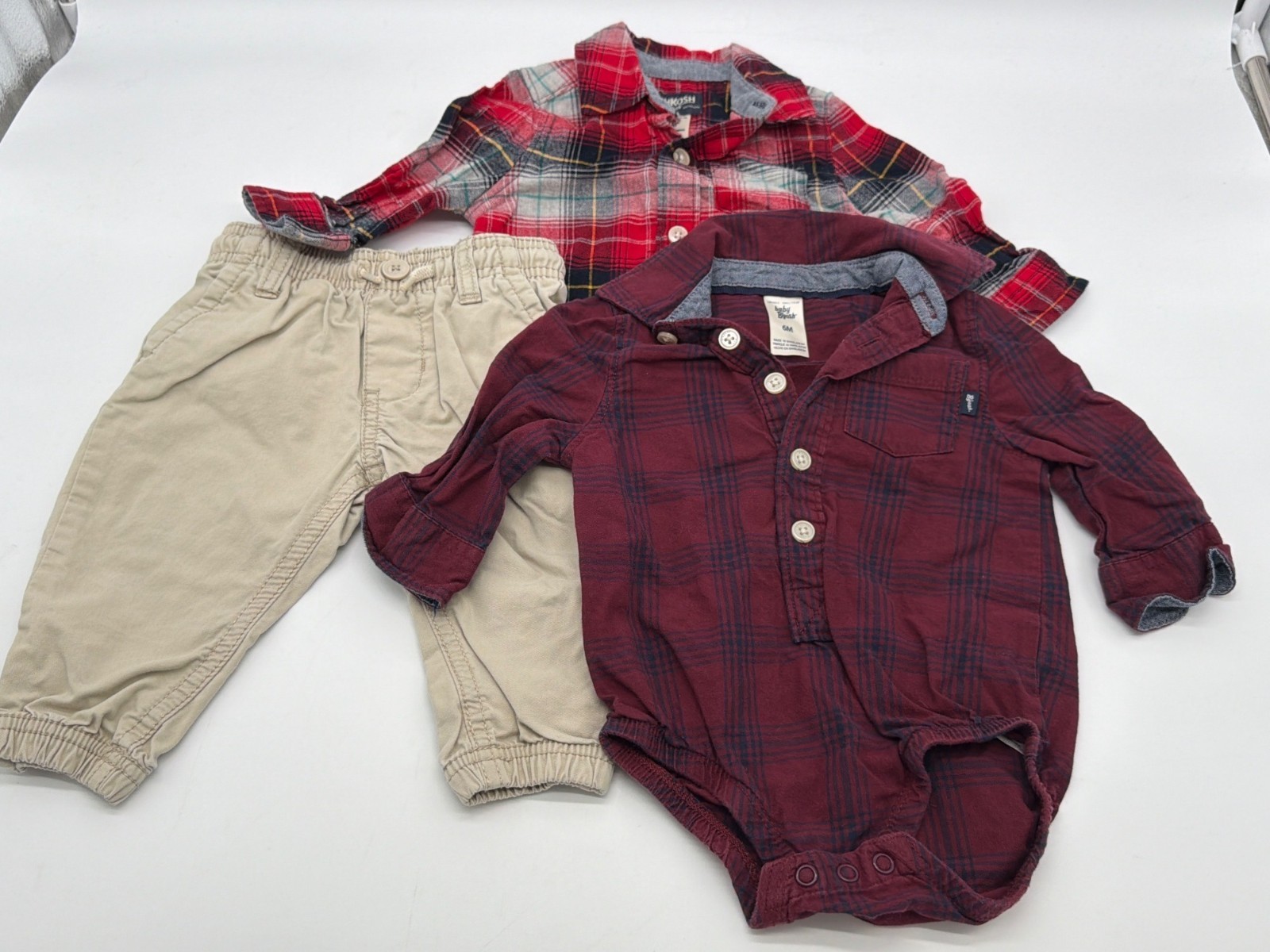 Oshkosh B’gosh Infants 6M Plaid Bodysuit & Khaki Pants Set