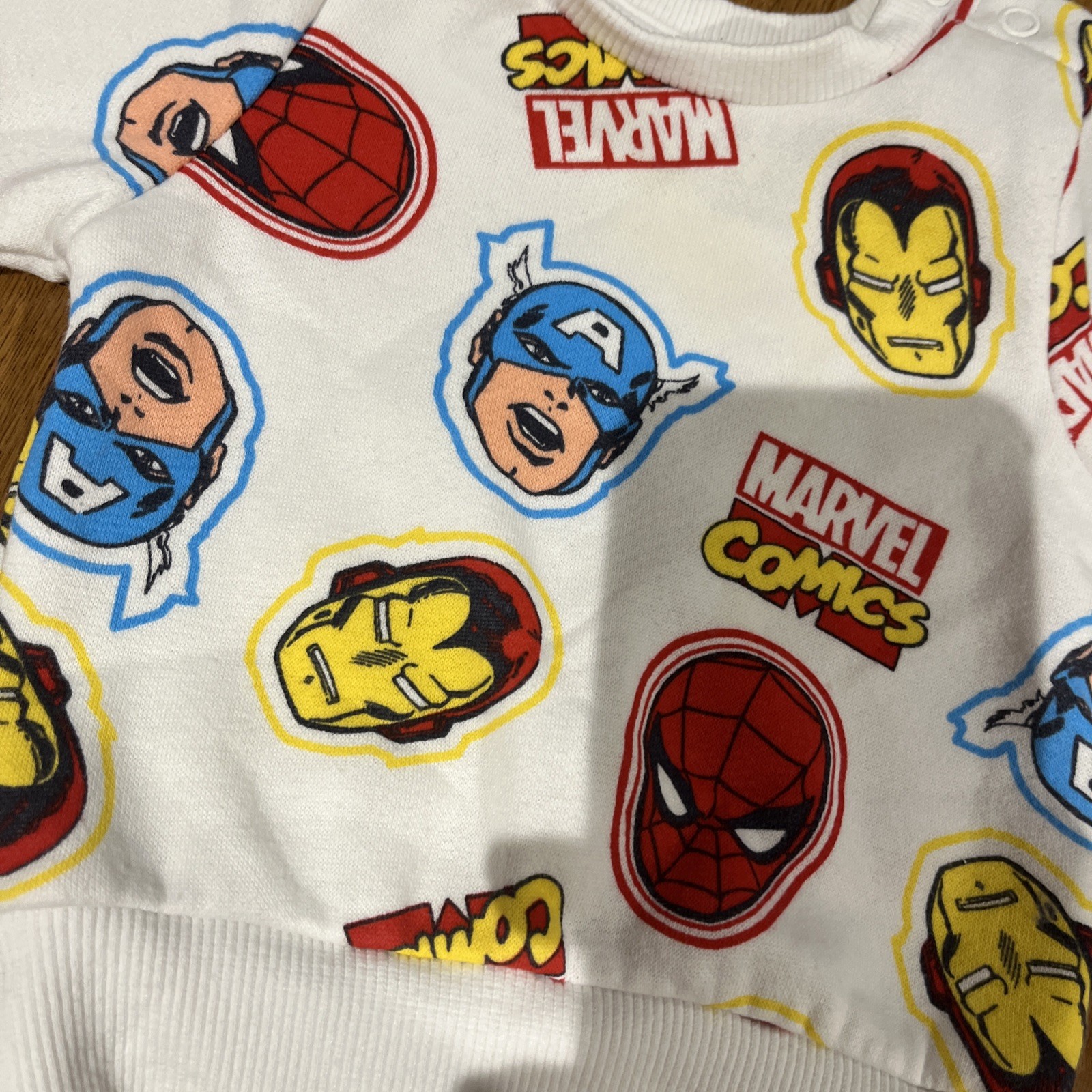 Marvel Comics baby boy superhero clothes bundle, 0-3 months up to 1 month Bib