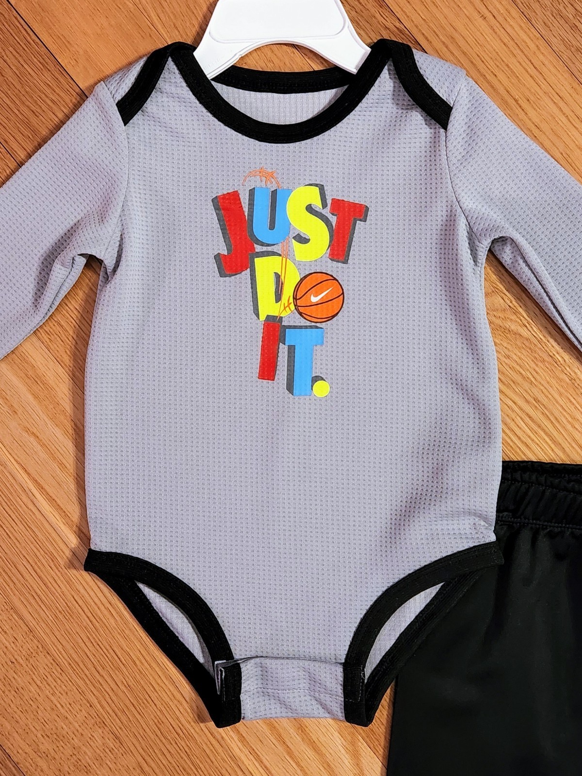 NEW Nike Baby Boy Jumpsuit Bodysuit & Fleece Jogger Pant Set (6m, 9m)