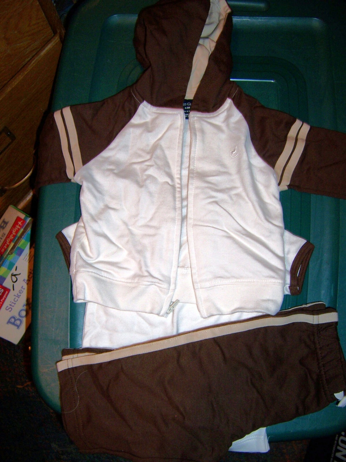 NWOT FADED GLORY Three-piece brown/beige Top/Pants/Kacket Set – SIZE 3-6 MOS