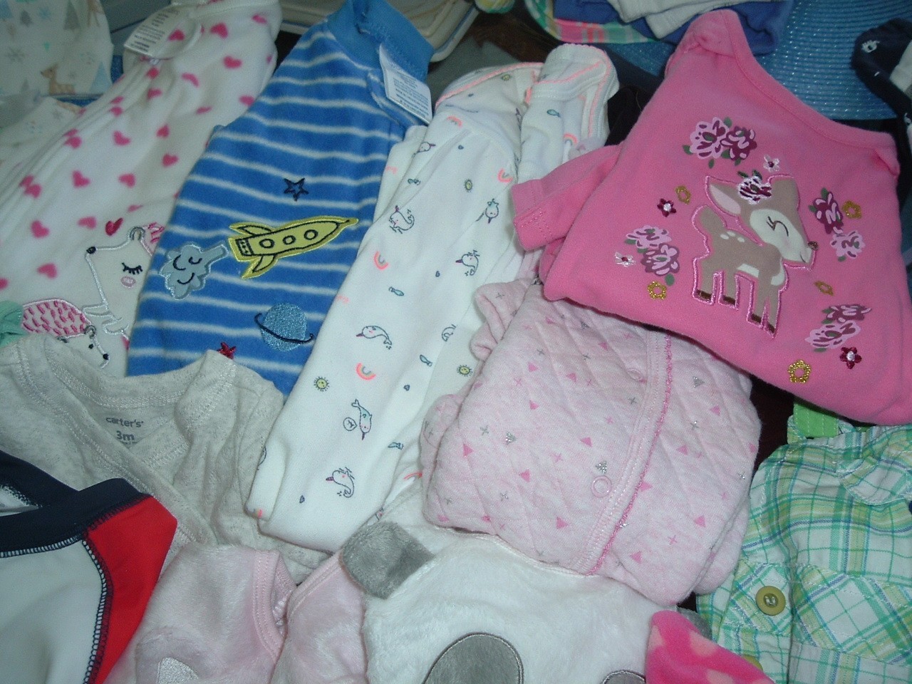 Baby clothes 0-3 month size various makers 28+pieces all excellent condition