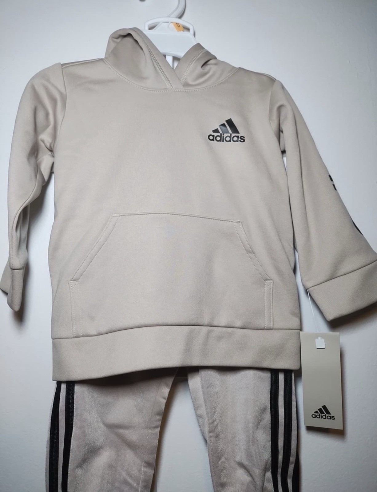 Adidas Baby Boys 2 Piece Hoodie Jogger Set 12 Months Beige Black Stripes NWT