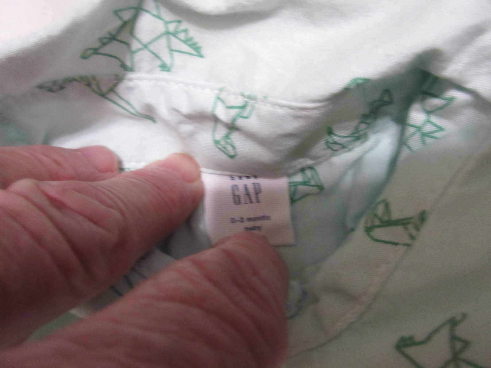 0 to 3 Month Baby Boy 16 pc Clothes Lot: Carter’s, Health Tex, Gap, Catimini ++