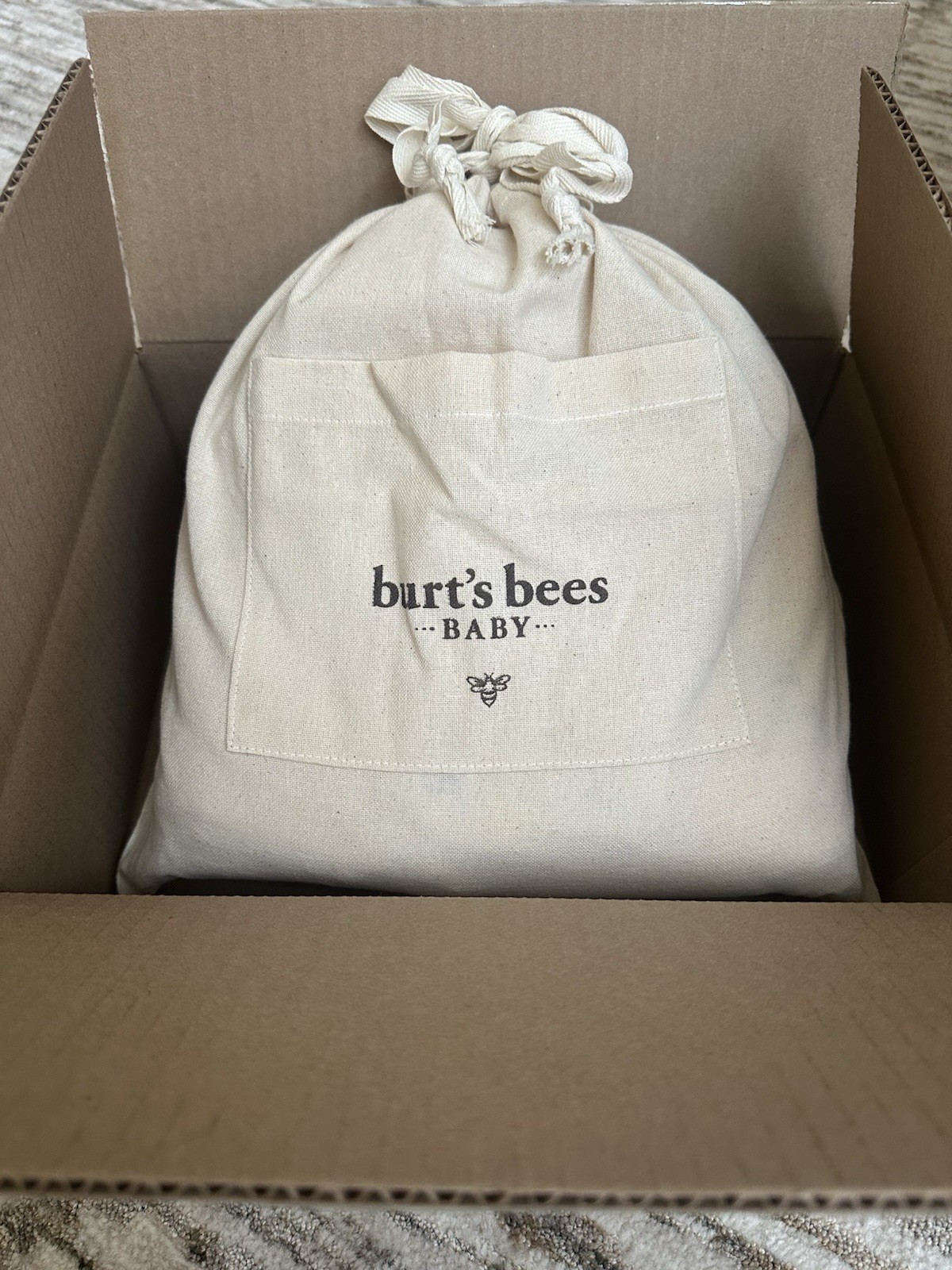 Burt’s Bees Baby Take Me Home Baby pink Gift Set 0-3 Months NEW-13 pieces + bag