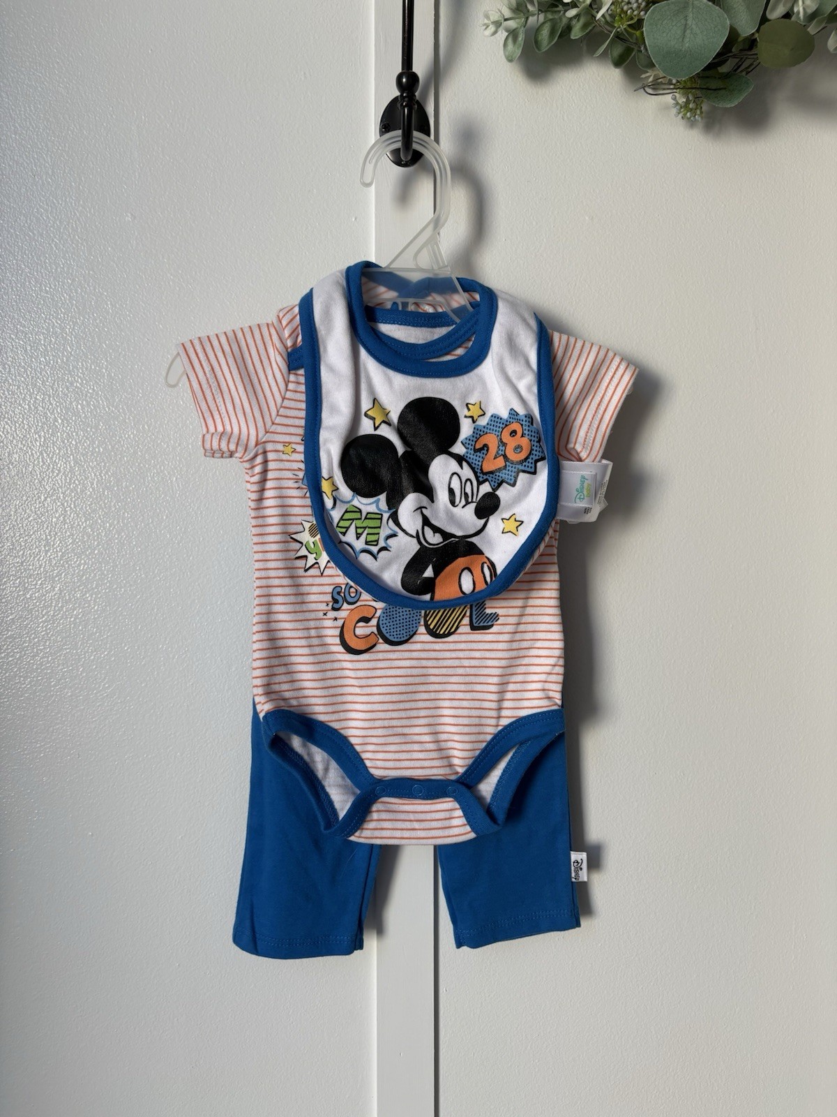 DISNEY Mickey Mouse Short Sleeve Bodysuit Pants & Bib Outfit Set Size 3-6 Months