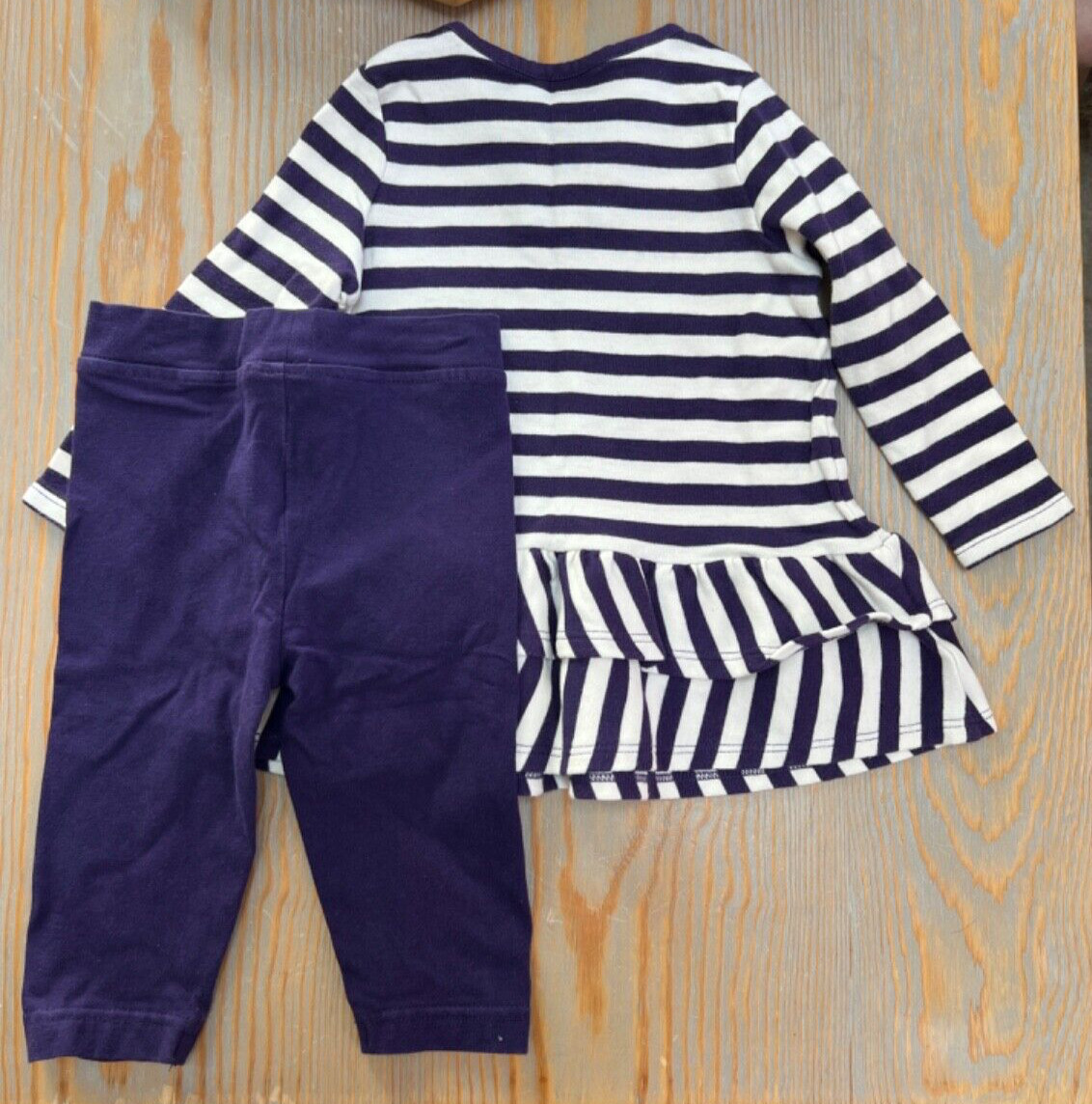 Hartstrings baby girl-toddler ruffle top capri pants set purple striped 24M EUC
