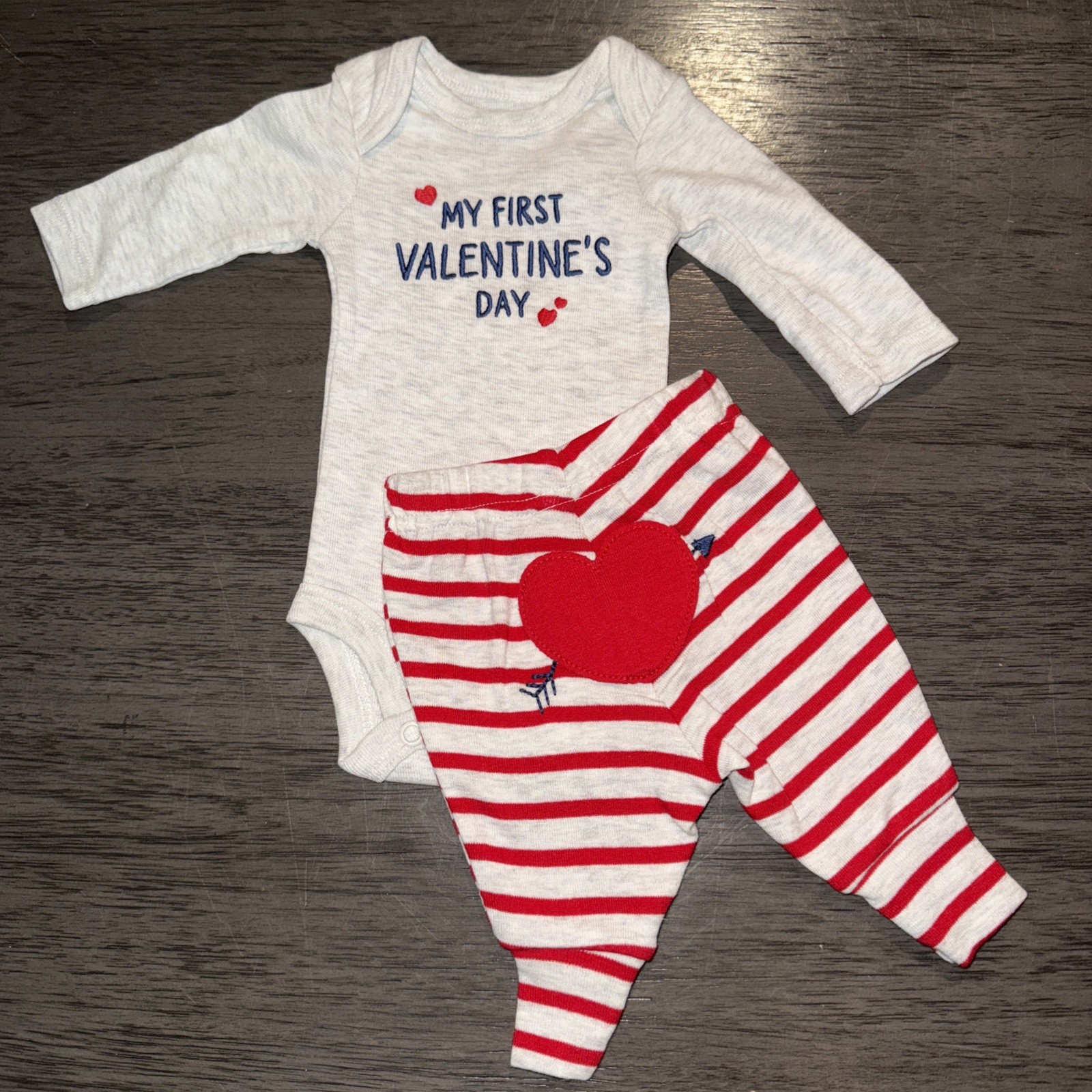 Carter’s Unisex First Valentine’s Day Outfit Boy Or Girl New With Tags